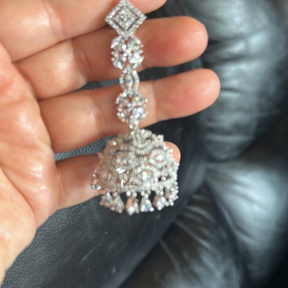 NWT Bridal American Diamond Choker Necklace with matching ‘jhumkha’ earrings! - Picture 5 of 9